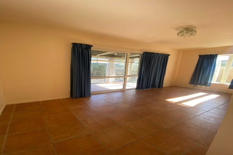 Photo of property in 4a Roche Avenue, Upper Riccarton, Christchurch, 8041