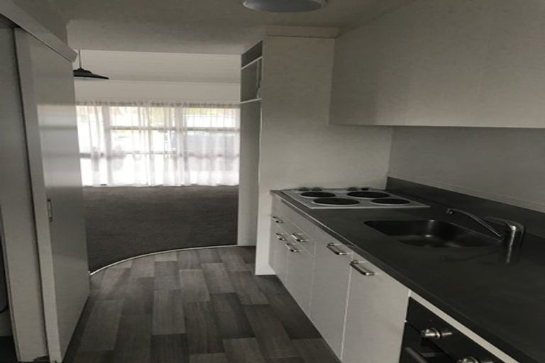 Photo of property in 327d Hobsonville Road, Hobsonville, Auckland, 0618