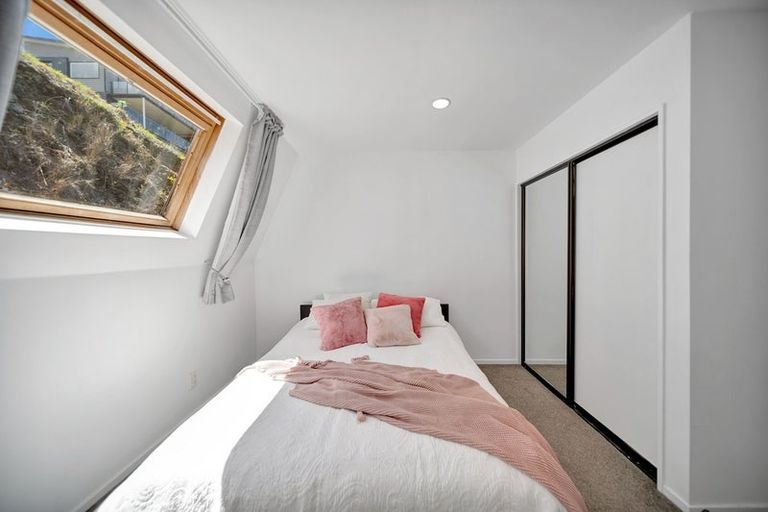 Photo of property in Goldridge Apartments, 21/43 Goldridge Way, Queenstown, 9300