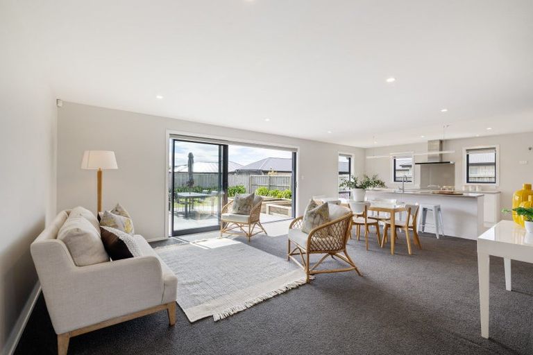 Photo of property in 15 Johnson Avenue, Amberley, 7410