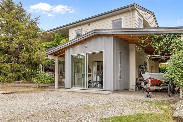 Photo of property in 70 Beech Street, Wanaka, 9305