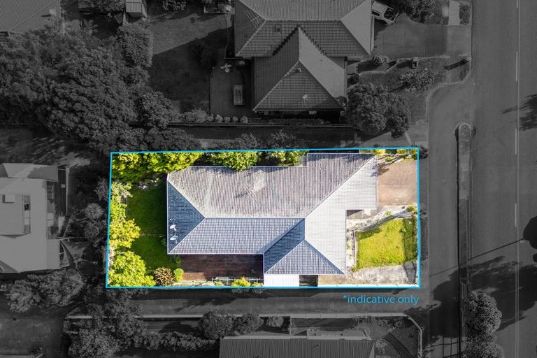 Photo of property in 40 Pigeon Mountain Road, Half Moon Bay, Auckland, 2012