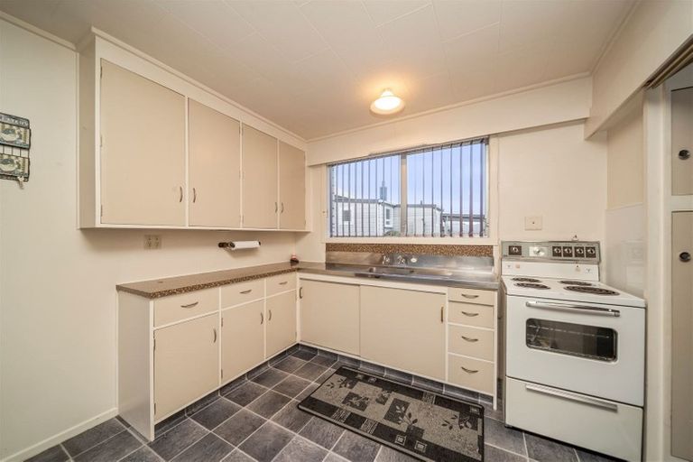 Photo of property in 9 Puriri Street, Hawera, 4610