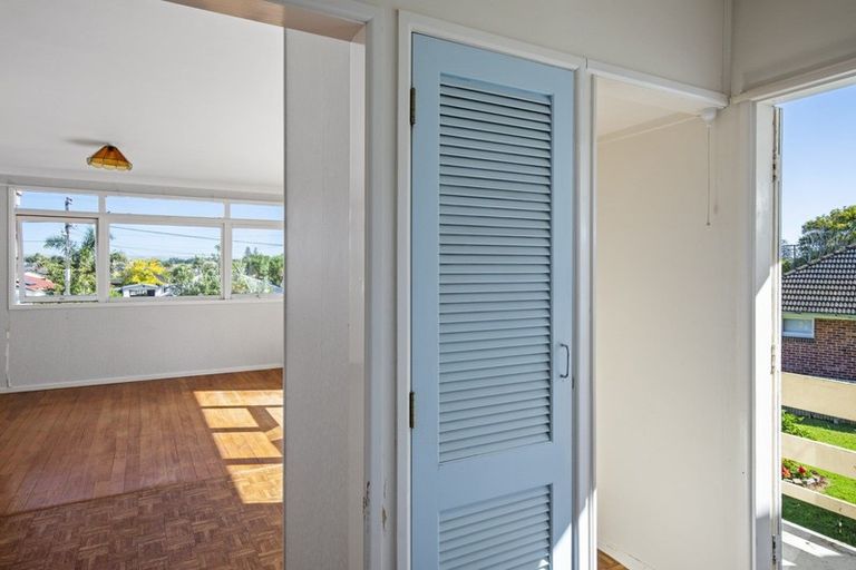 Photo of property in 2/17 Kent Street, Waiuku, 2123