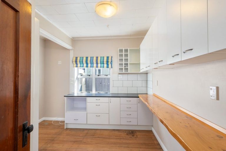 Photo of property in 38 Wainui Road, Waiwhetu, Lower Hutt, 5010