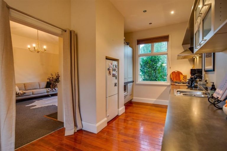 Photo of property in 124 Edward Avenue, Edgeware, Christchurch, 8013