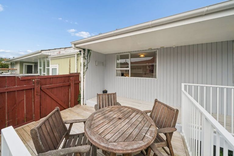 Photo of property in 2/13 Roband Crescent, Brown Owl, Upper Hutt, 5018