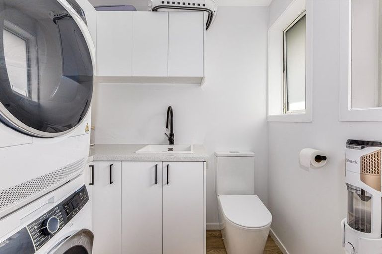 Photo of property in 10 Christchurch Crescent, Kelson, Lower Hutt, 5010