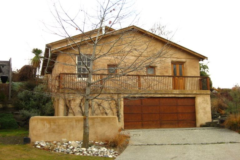 Photo of property in 4 Douglas Avenue, Arrowtown, 9302