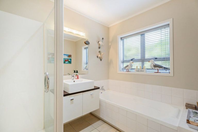 Photo of property in 17 Morcom Drive, Cooks Beach, Whitianga, 3591