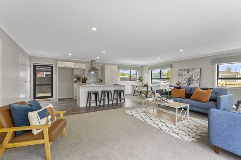 Photo of property in 15a Freyberg Street, Feilding, 4702