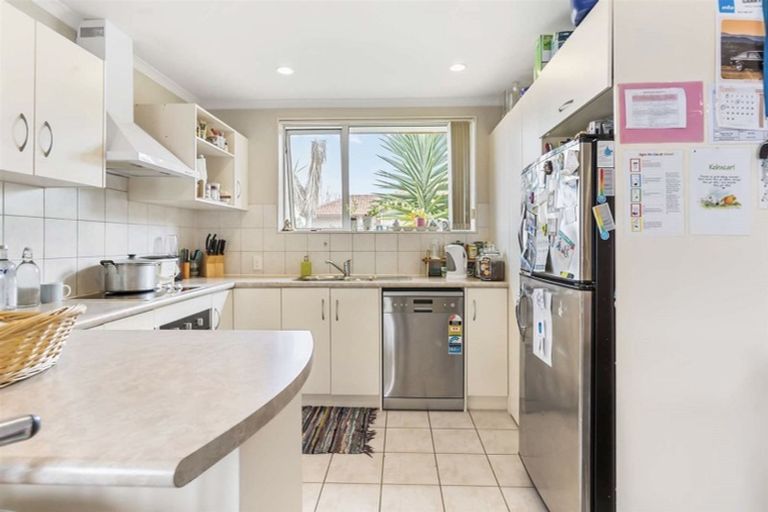 Photo of property in 7 Nykki Place, Papakura, 2110