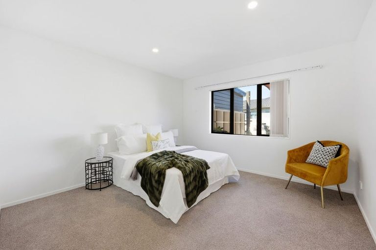 Photo of property in 25 Tuuhura Road, Pukekohe, 2120