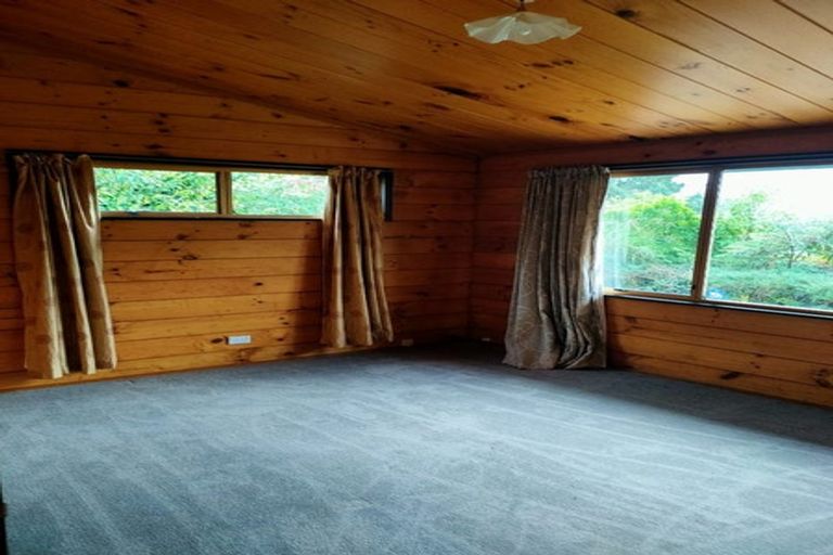 Photo of property in 10 Kerkwall Drive, Naenae, Lower Hutt, 5011