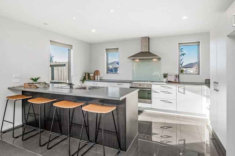 Photo of property in 5 Marble Court, Rolleston, 7614