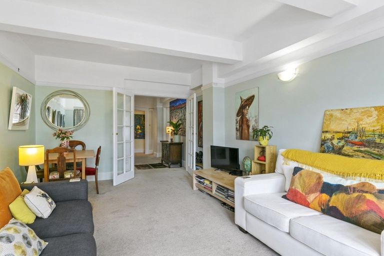 Photo of property in Inverleith Apartments, 306u1 Oriental Parade, Oriental Bay, Wellington, 6011