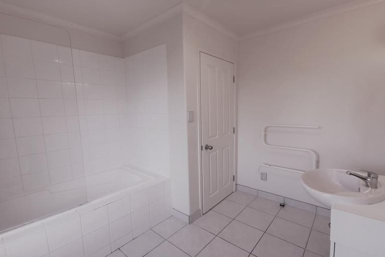 Photo of property in 50 Millennial Way, Orewa, 0931