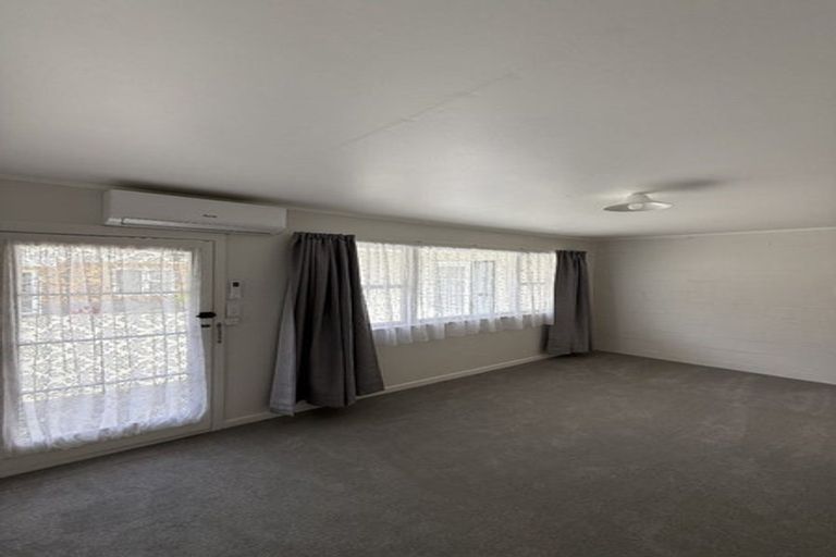 Photo of property in 8 Banff Street, Regent, Whangarei, 0112
