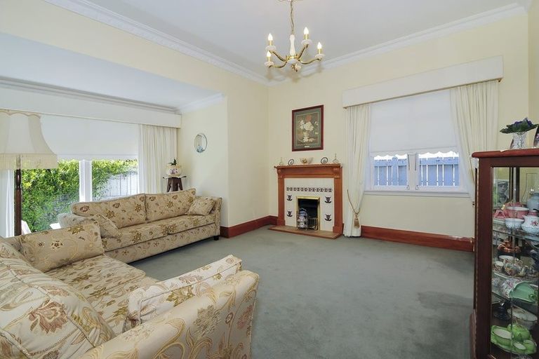 Photo of property in 15 Puriri Street, Woburn, Lower Hutt, 5010