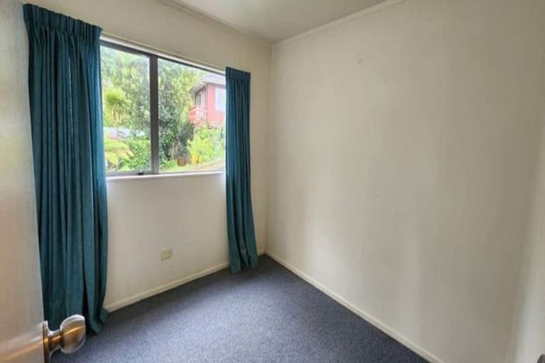 Photo of property in 26c Sunnyfield Crescent, Glenfield, Auckland, 0629