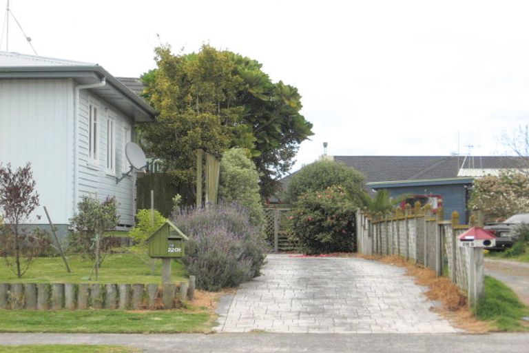 Photo of property in 220b Papamoa Beach Road, Papamoa Beach, Papamoa, 3118