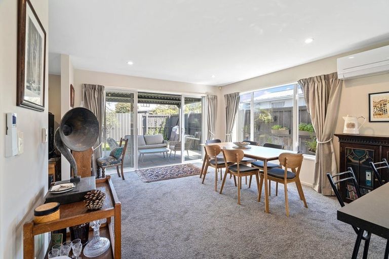 Photo of property in 49 Trafalgar Street, St Albans, Christchurch, 8014