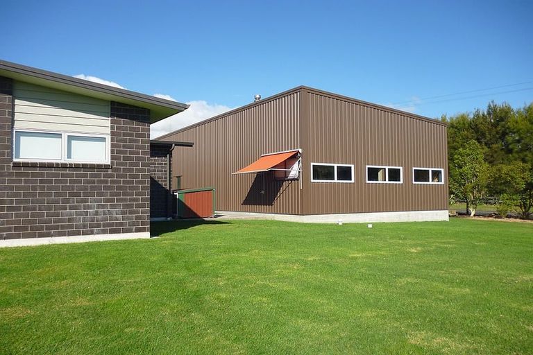 Photo of property in 1 Wilson Road, Urenui, 4375