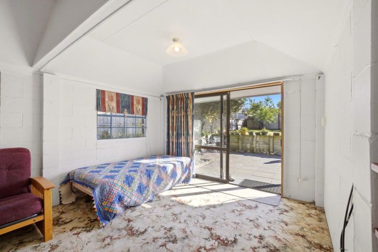 Photo of property in 20 Queens Avenue, Waikuku Beach, 7402