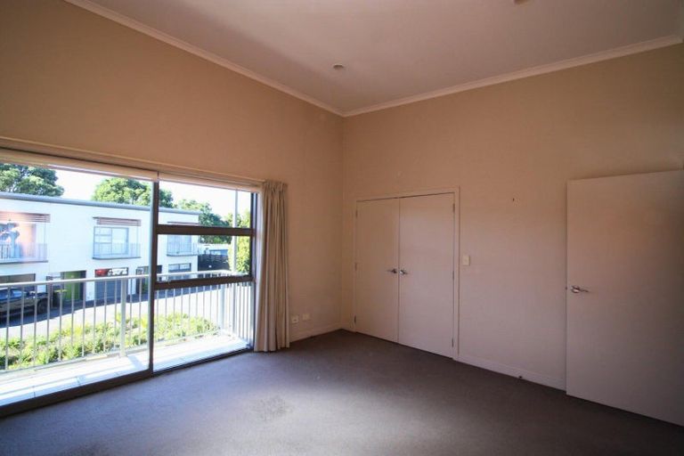 Photo of property in 2/38 Maratahu Street, Westown, New Plymouth, 4310