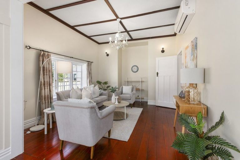 Photo of property in 99 Darlington Road, Miramar, Wellington, 6022