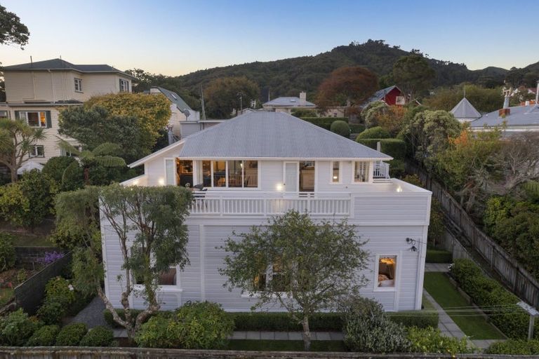 Photo of property in 21 Simla Crescent, Khandallah, Wellington, 6035