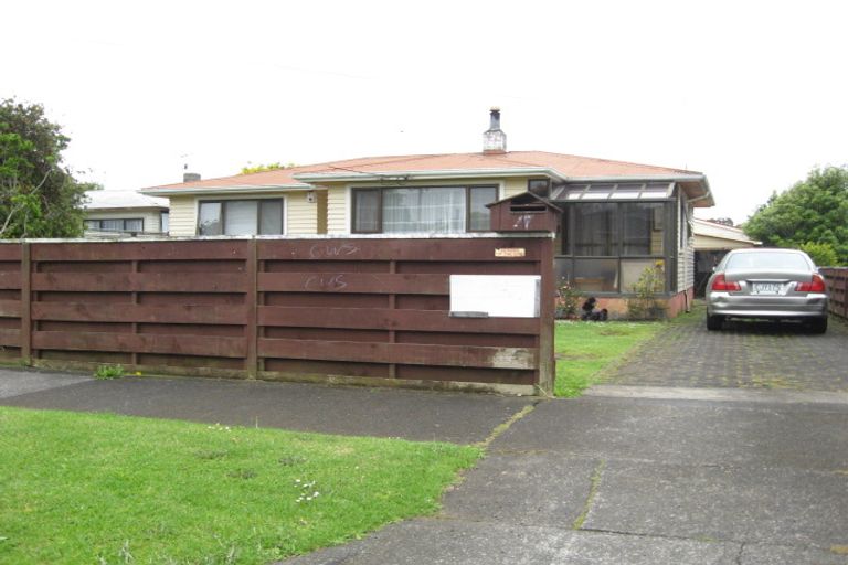 Photo of property in 17 Matapouri Road, Mangere Bridge, Auckland, 2022