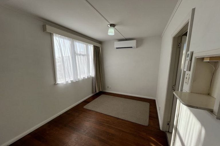 Photo of property in 33 Leicester Street, Cannons Creek, Porirua, 5024