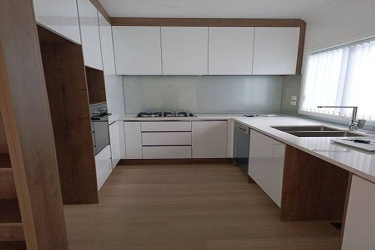 Photo of property in 33u5 May Street, Hamilton East, Hamilton, 3216