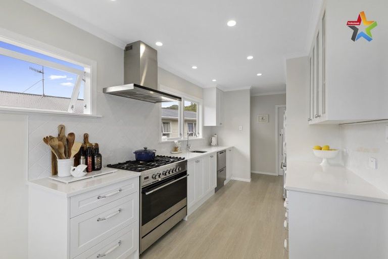 Photo of property in 29 Karamu Crescent, Wainuiomata, Lower Hutt, 5014