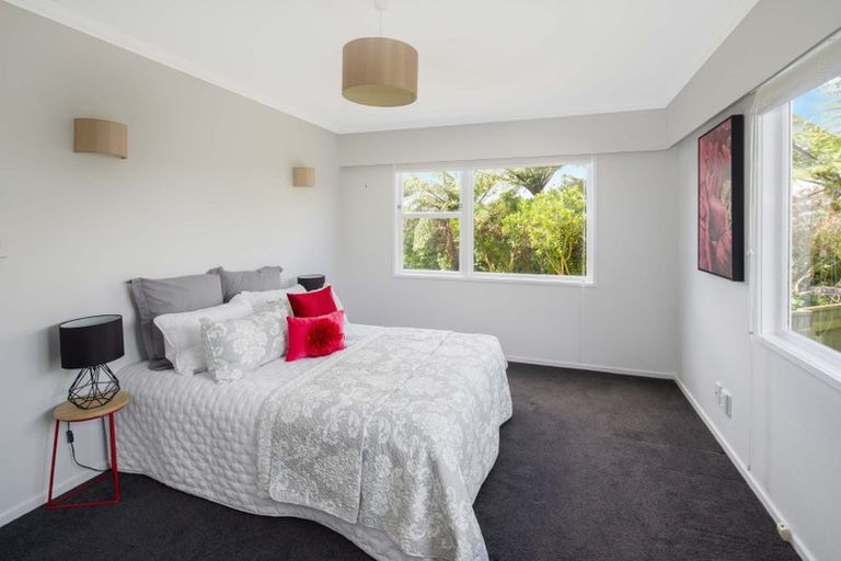 Photo of property in 18 Fairburn Grove, Johnsonville, Wellington, 6037