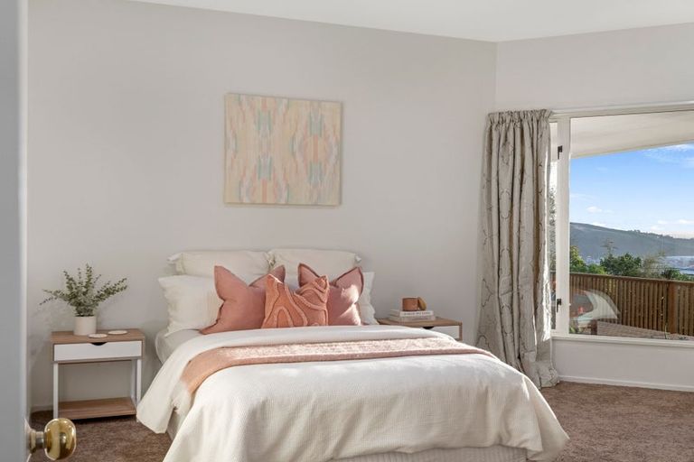 Photo of property in 126 Cannon Hill Crescent, Mount Pleasant, Christchurch, 8081