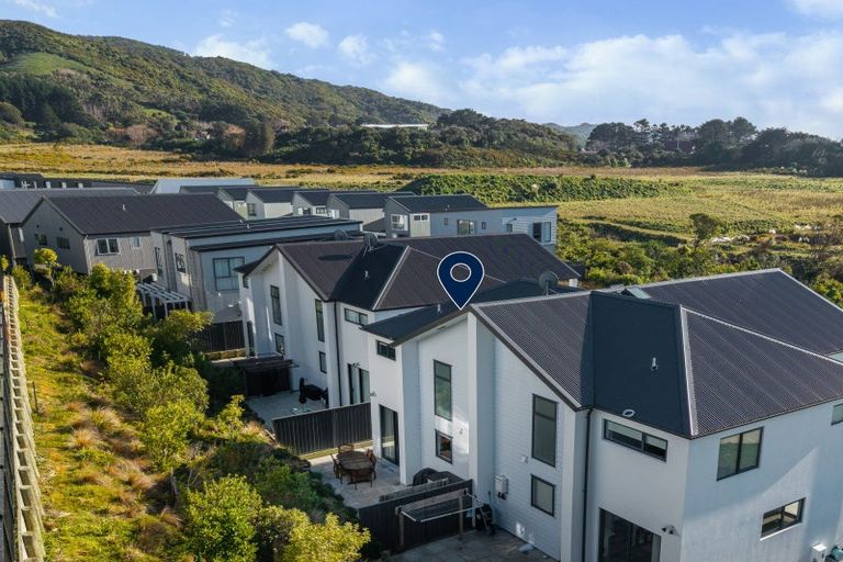 Photo of property in 3a Koreke Close, Kenepuru, 5022