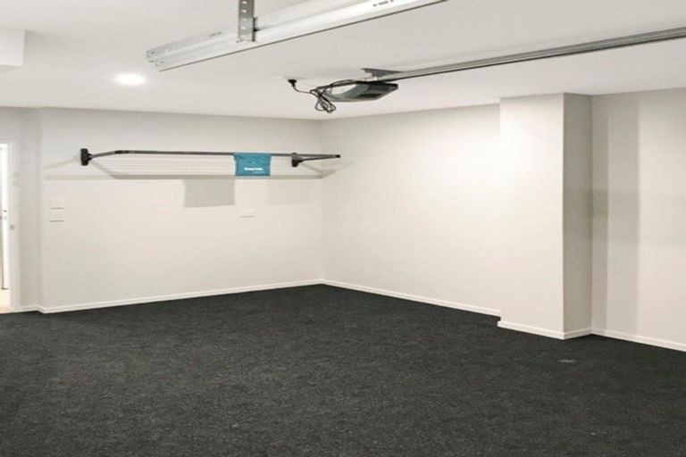 Photo of property in 14 Pottery Crescent, Hobsonville, Auckland, 0618