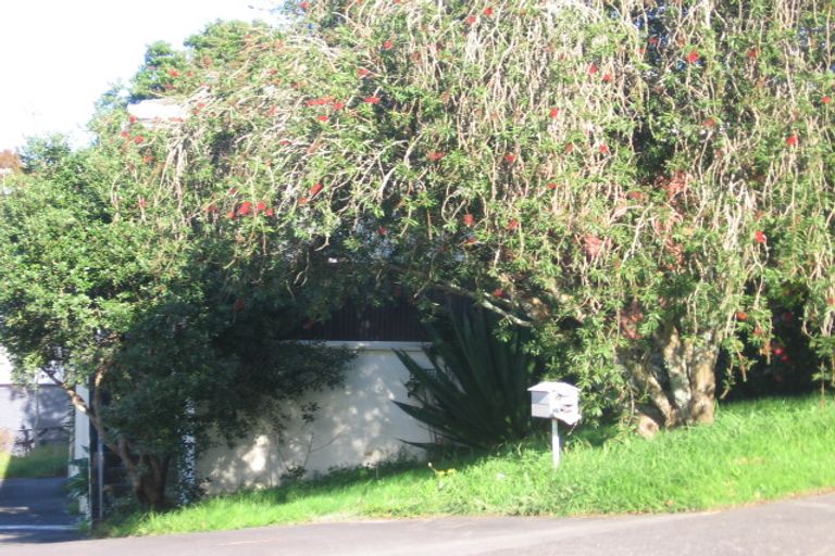 Photo of property in 1/21 Keegan Drive, Massey, Auckland, 0614