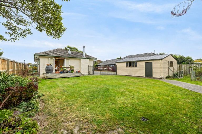 Photo of property in 12 Morris Road, Amberley, 7410