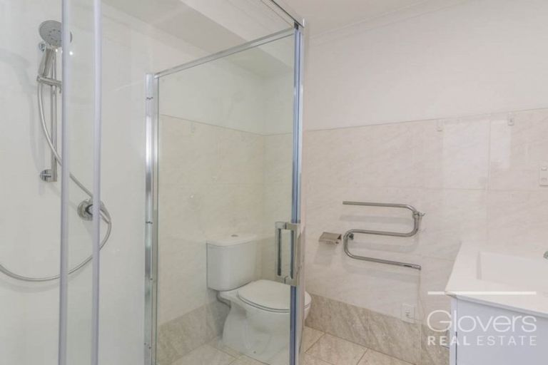 Photo of property in 17 Edgewood Way, Henderson, Auckland, 0612