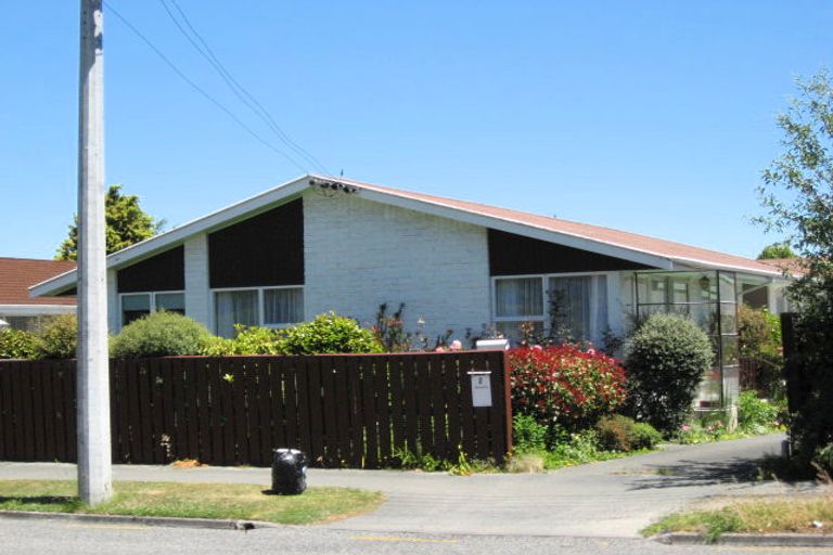 Photo of property in 1/353 Avonhead Road, Avonhead, Christchurch, 8042