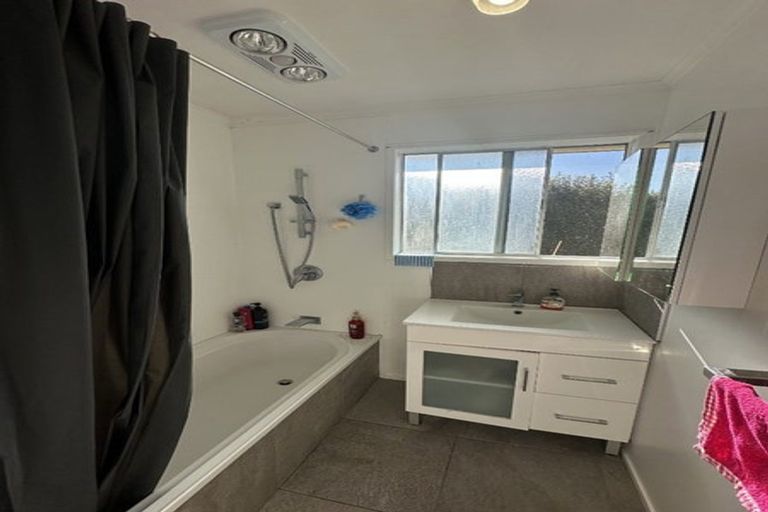 Photo of property in 1/3 Crichton Place, Taradale, Napier, 4112