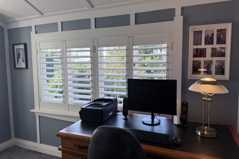 Photo of property in 35 Birkdale Road, Birkdale, Auckland, 0626