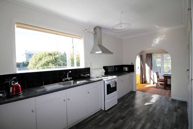 Photo of property in 85 Bartholomew Road, Levin, 5510