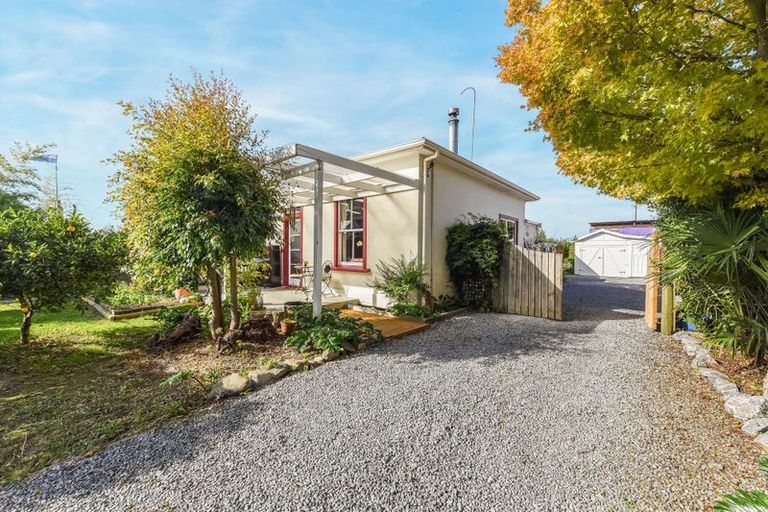 Photo of property in 35 Whakarewa Street, Motueka, 7120