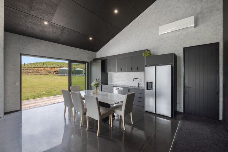 Photo of property in 8 Kahu Lane, Minden, 3176