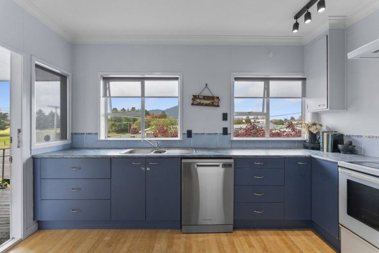 Photo of property in 137 Tauhara Road, Tauhara, Taupo, 3330