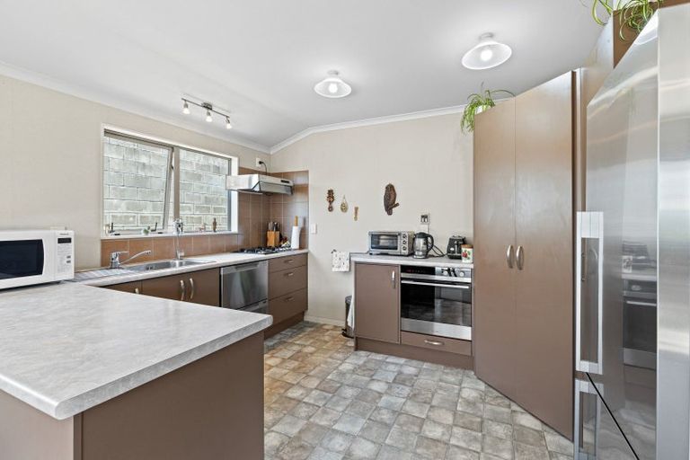 Photo of property in 10a Oriental Street, Welbourn, New Plymouth, 4312